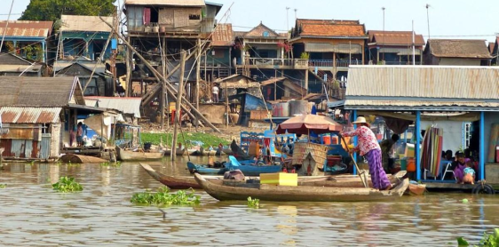 Jour 8 : Battambang – Pursat – Kampong Chhnang – Kampong Luong – Phnom Penh (B)