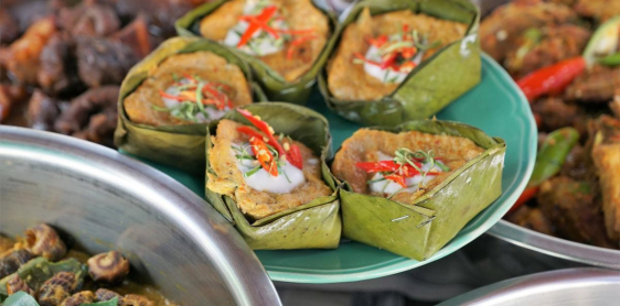 Day 14: Battambang – Kampong Luong Floating Boat Ride – Kampong Chhnang (B)