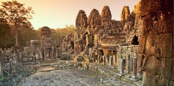 Jour 6 : Siem Reap - Temples d’Angkor et Spectacle d’Apsara (B/D)
