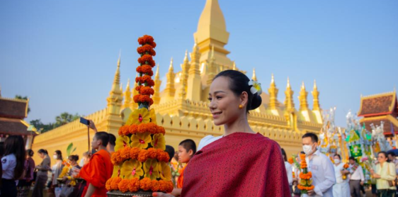  Day 6: Pakbeng- HouayXay – Disembark cruise- Cross border to Chiang Khong- Chiang Rai (B) 