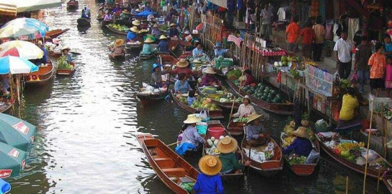 Jour 3 : Bangkok – Marché flottant de Damnoen Saduak – Kanchanaburi (B)