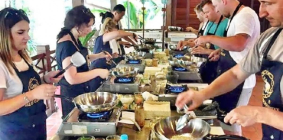  Day 3: Bangkok -Cooking Class (Join-in) – Flight to Chiang Mai (B, L)