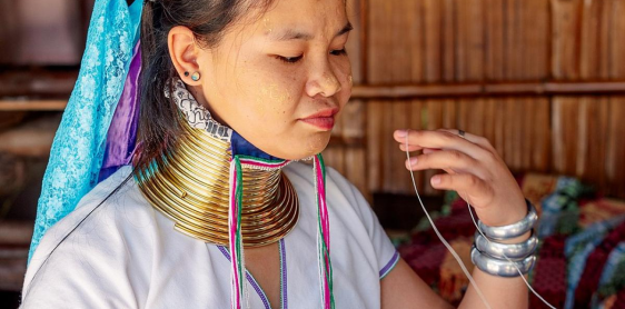 Day 5: Eco Trek with The Karens (B, L) 