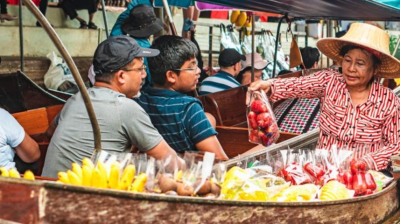 Le marché flottant Damnoen Saduak