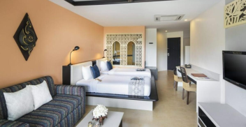 Anyavee Tubeak Beach