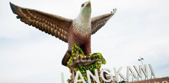 Jour 9: Penang - Vol pour Langkawi (B) Sans guide