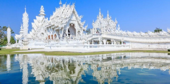 Jour 13 : Chiang Rai - Doi Tung - Mae Sai - Chiang Saen - Chiang Rai (B)