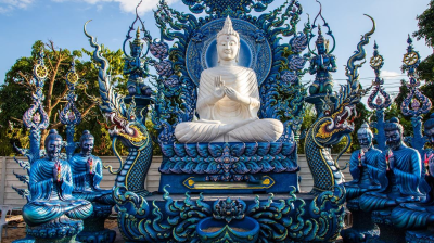 Wat Rong Suea Ten - The Blue Temple of Chiang Rai