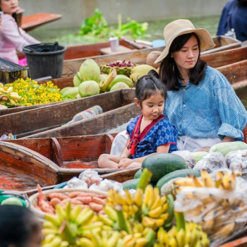 Une journée à Bangkok : Marché sur Chemin de fer et Marché flottant