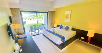 Palm Galleria Resort