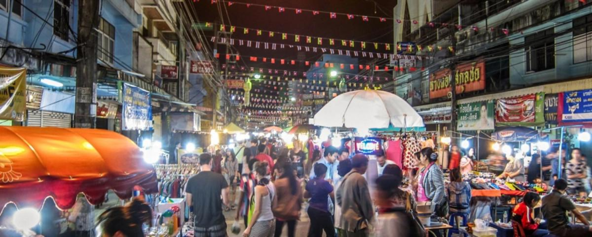 Bazar de nuit de Chiang Rai : une expérience incontournable pour les touristes