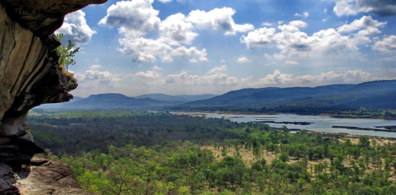 Jour 4 : Khong Chiam – Mukdahan – Nakhon Phanom (B, L)