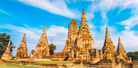 Jour 3 : Bangkok – Ayutthaya – Phimai - Nakhon Ratchasima (B)