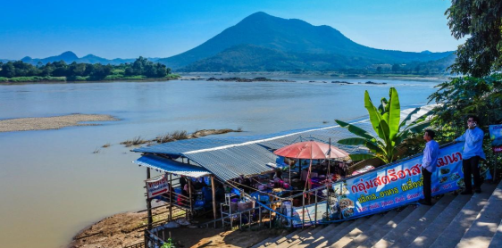 Jour 9 : Udon Thani – Nong Khai – Si Chiang Mai – Loei – Phu Ruea (B)