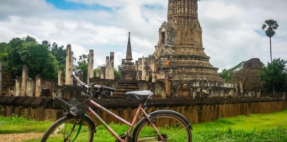 Day 7: Sukhothai Historical Park (B, L, D)