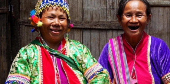 Day 3: Baan Paang Daeng Nai - Baan Mae Chon (B/L/D)