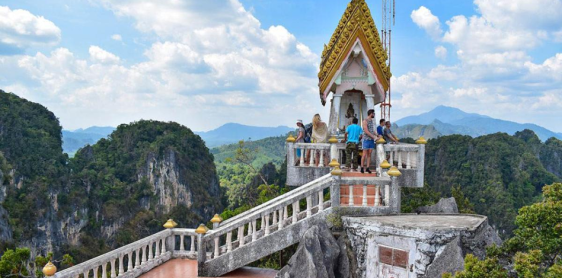 Jour 13 : Nakhon Si Thammarat – Krabi (B, L)