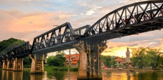 Day 4: Kanchanaburi – Ayutthaya (B)