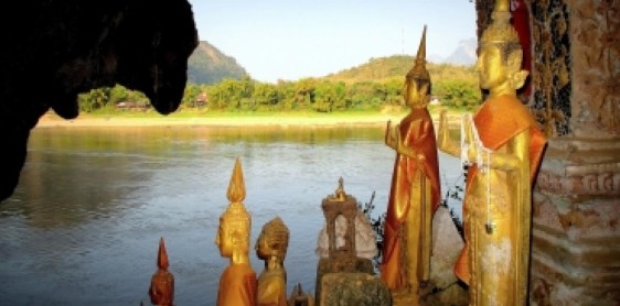 Day 11: Pakbeng – Luang Prabang - Shompoo Cruise Disembarkation (B/L)