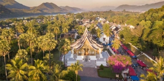 Day 12: CITY WALKING TOUR (B)