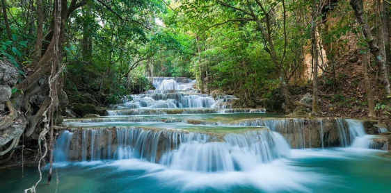 Jour 5 : Kanchanaburi – Cascade d'Erawan – Ayutthaya (B)