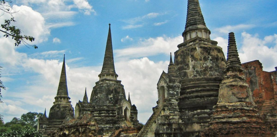 Jour 4 : Kanchanaburi – Parc d’Erawan -  Ayutthaya (B)